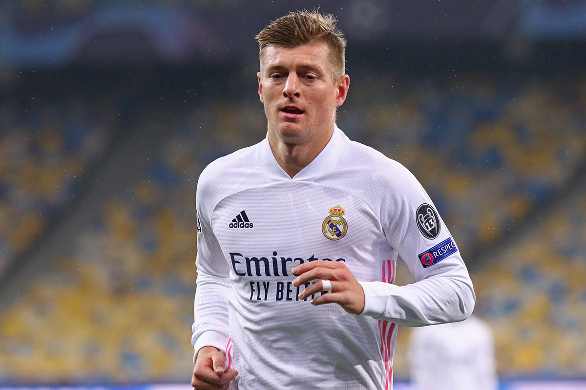 Oficjalnie: Toni Kroos odwiesza korki na piłkarskim kołku